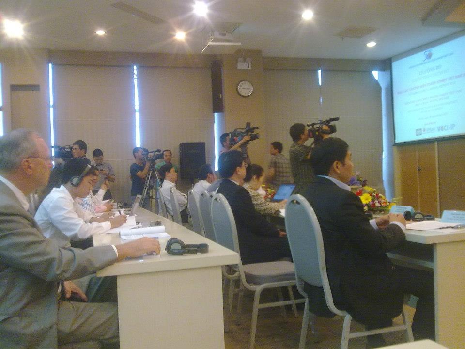 Hội nghị báo cáo thường niên Doanh nghiệp Việt Nam 2012